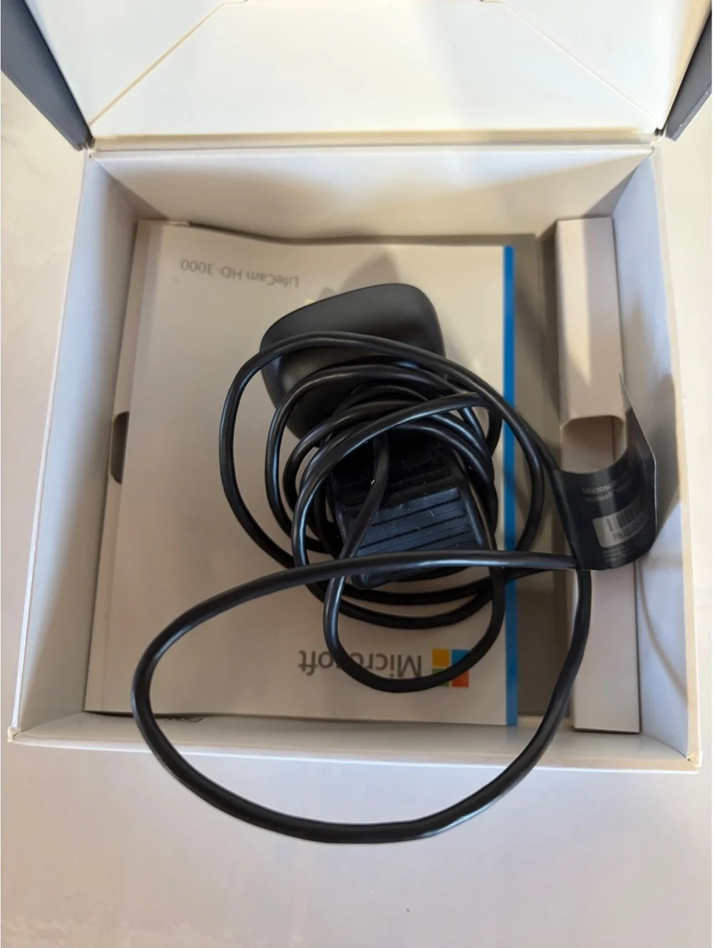 Microsoft LifeCam HD-3000 Webcam 720p HD Video Chat and Recording